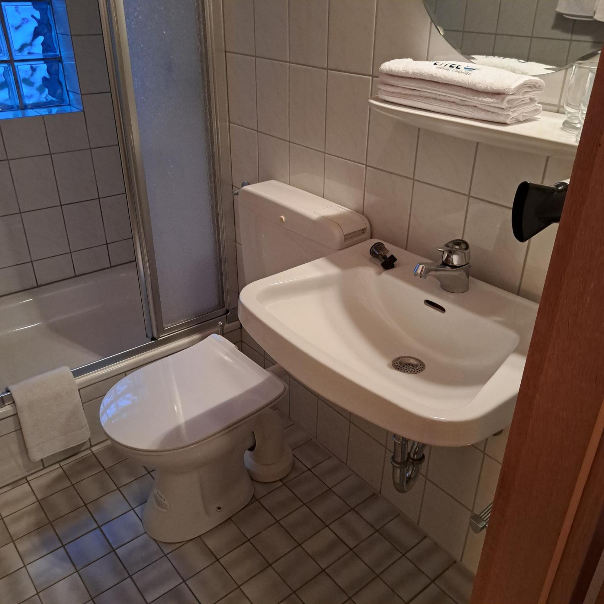 Wohn-Eitel Sonnenblick Apartamento Bad Wildbad Quarto foto